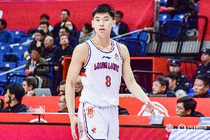 开云-媒体人：广东不是最早介入崔永熙交易的 有球队起了大早没赶上集