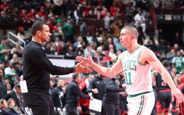 kaiyun-【观察】绿军三分为王拥抱潮流，冲击两连冠底气足