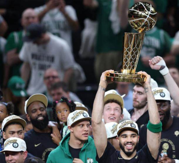 1718703602465020522.png 开云体育-夺冠落泪!塔图姆创神迹却失FMVP:冠军高于一切