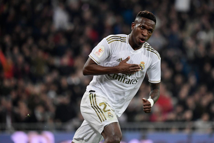 开云APP-1球3助+全场最佳！维尼修斯击碎质疑，伯纳乌从嘘声变掌声|皇马|阿韦洛亚|基利安·姆巴佩|欧冠|维尼修斯-西尔维斯特雷_新浪体育_新浪新闻